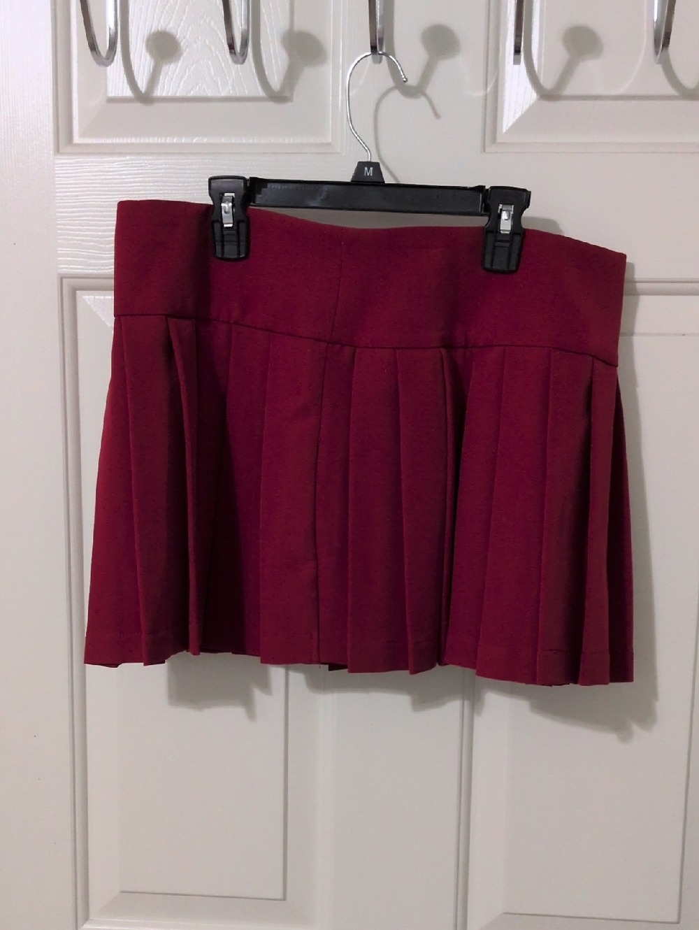 Pleated Mini Skirt in Burgundy